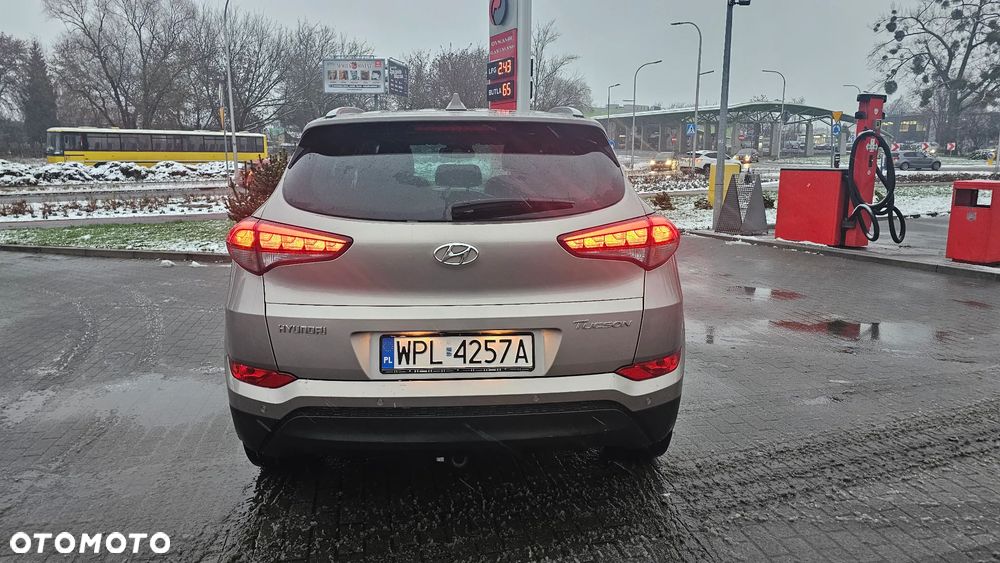 Hyundai Tucson blue 1.7 CRDi 2WD DCT Advantage - 39