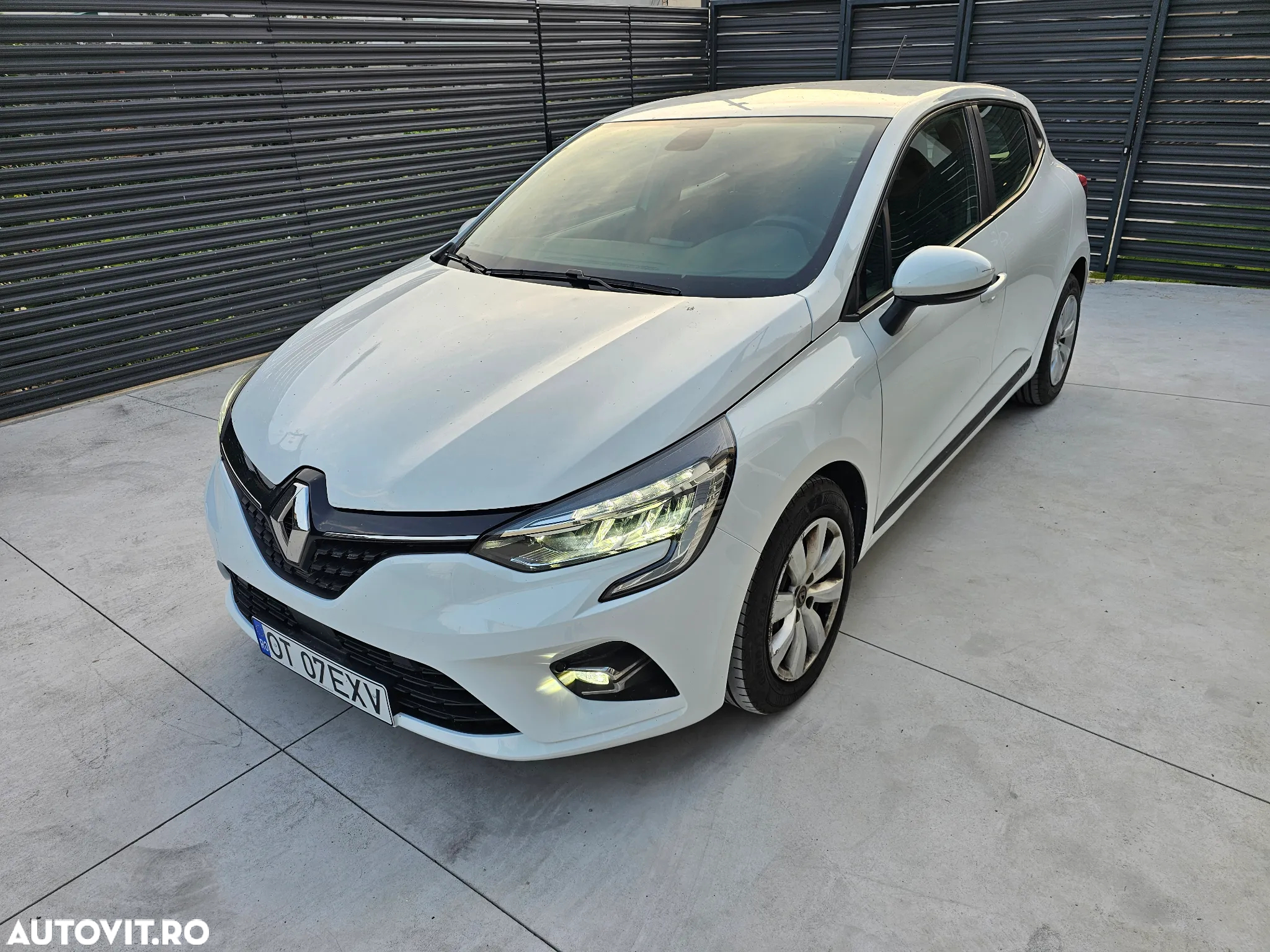 Renault Clio BLUE dCi 85 BUSINESS EDITION - 2