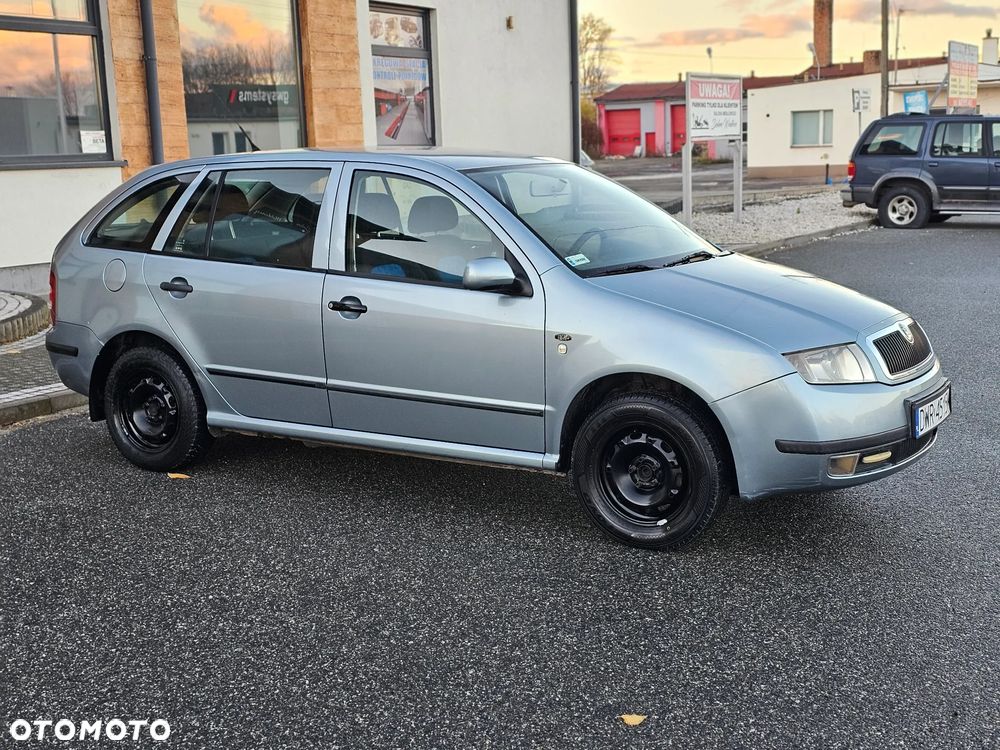 Skoda Fabia - 4