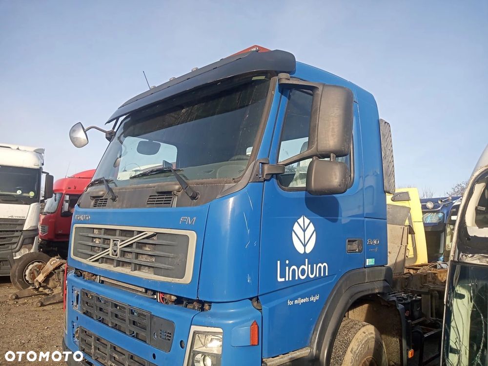 VOLVO FM13 NISKA KABINA DZIENNA 2009 EURO 5 - 2