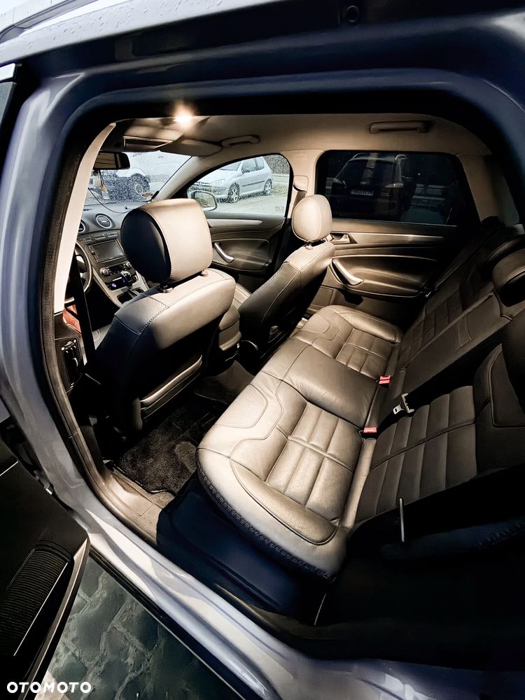 Ford Mondeo - 15