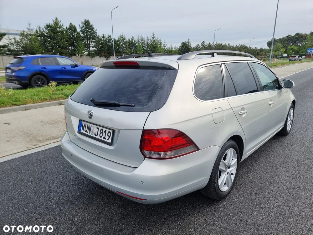Volkswagen Golf - 4