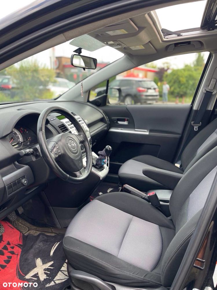 Mazda 5 - 7