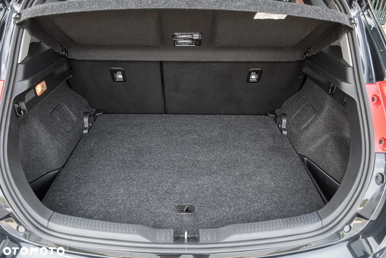 Toyota Auris 1.6 Premium Comfort - 28