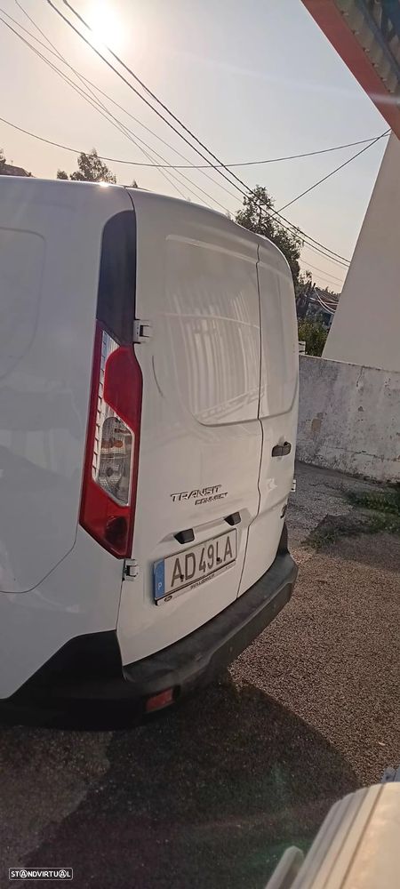 Ford Transit Connect 1.5 TDci 3 Lug Avariada - 7