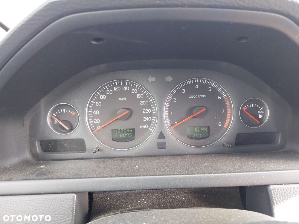 Volvo XC 90 4.4 V8 Summum - 6