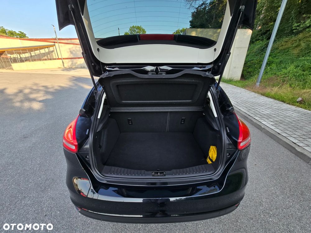 Ford Focus 1.0 EcoBoost Titanium - 17