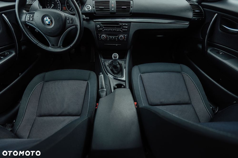 BMW Seria 1 116d - 23