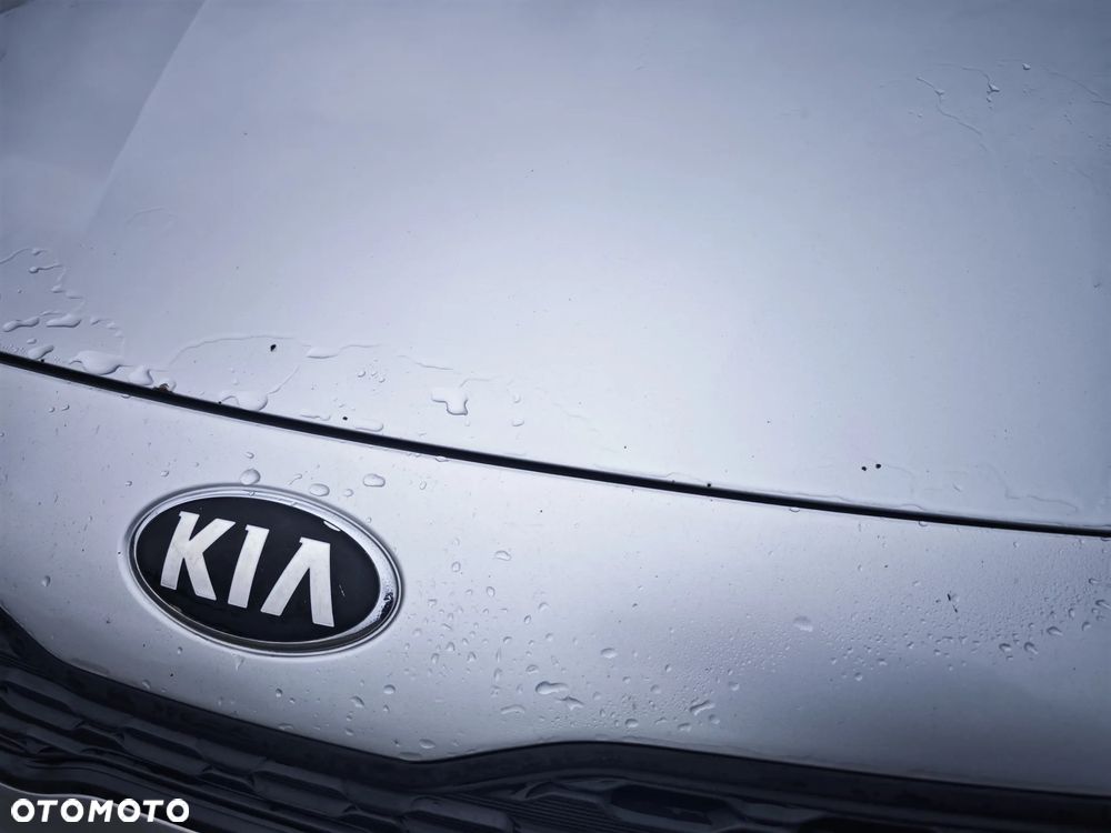 Kia Rio 1.2 L - 10