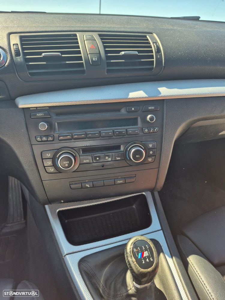BMW 118 d Pack M - 21