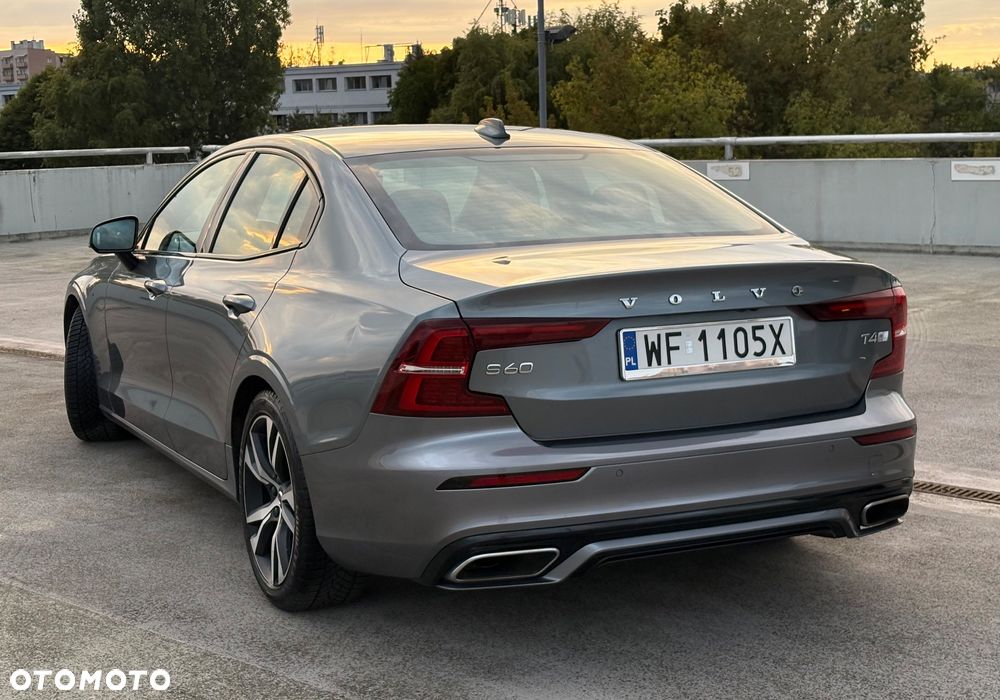 Volvo S60 T4 R-Design - 5
