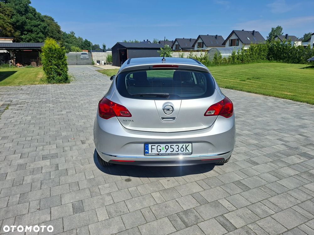 Opel Astra 1.4 T Essentia - 6