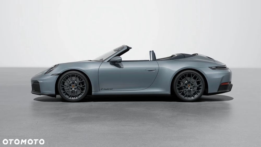 Porsche 911 Carrera GTS - 8