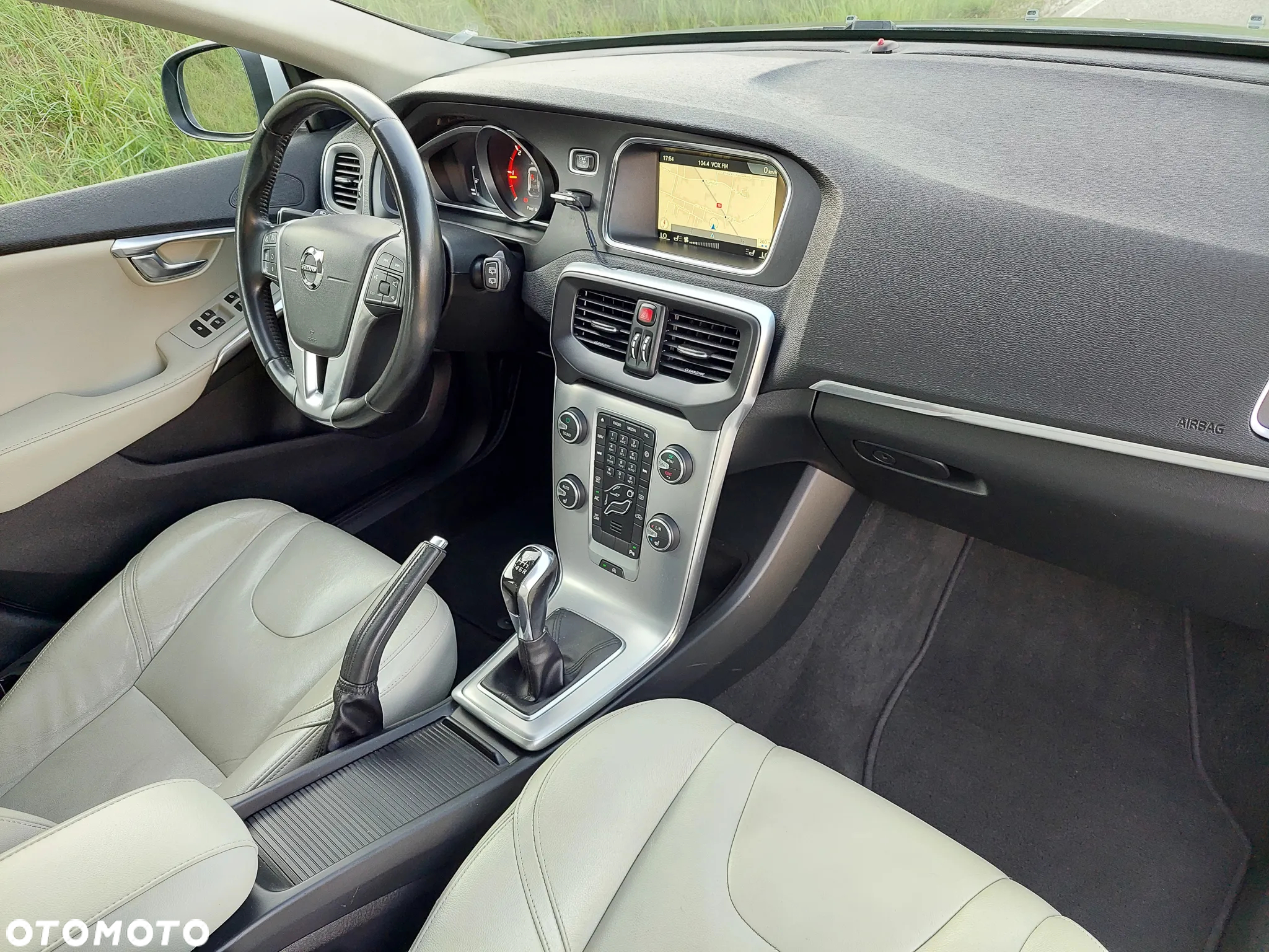 Volvo V40 D3 Drive-E Inscription - 27