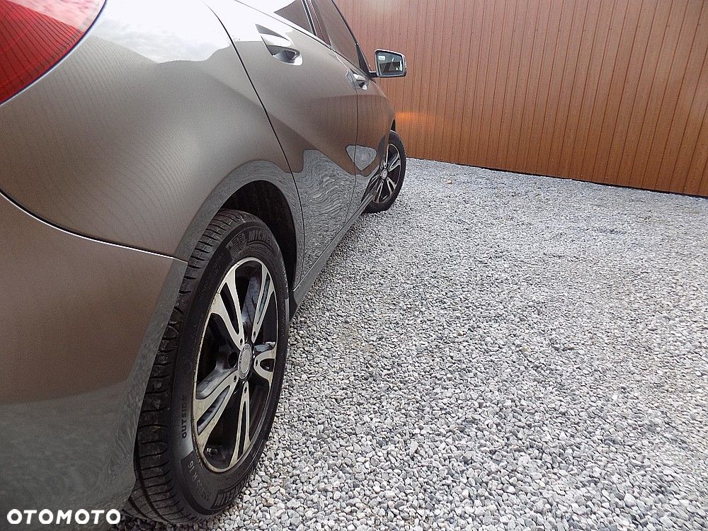 Mercedes-Benz Klasa A 180 CDI (BlueEFFICIENCY) Style - 28