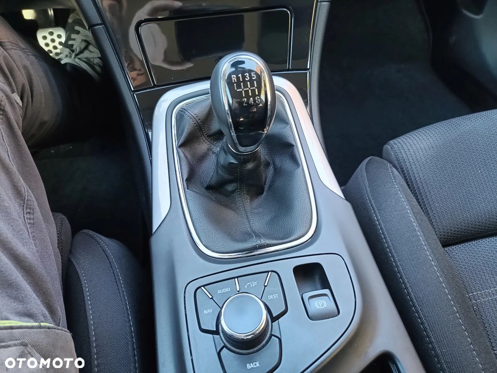 Opel Insignia 2.0 Turbo Sport - 22