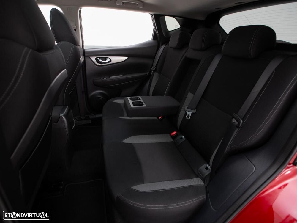 Nissan Qashqai 1.5 dCi N-Connecta - 9