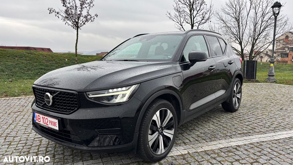 Volvo XC 40 T4 Recharge DKG Ultimate Dark - 2