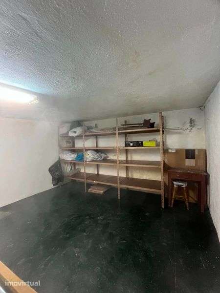 Arrenda-se garagem em Gaia | 500 metros do metro D. João II - Grande imagem: 5/6