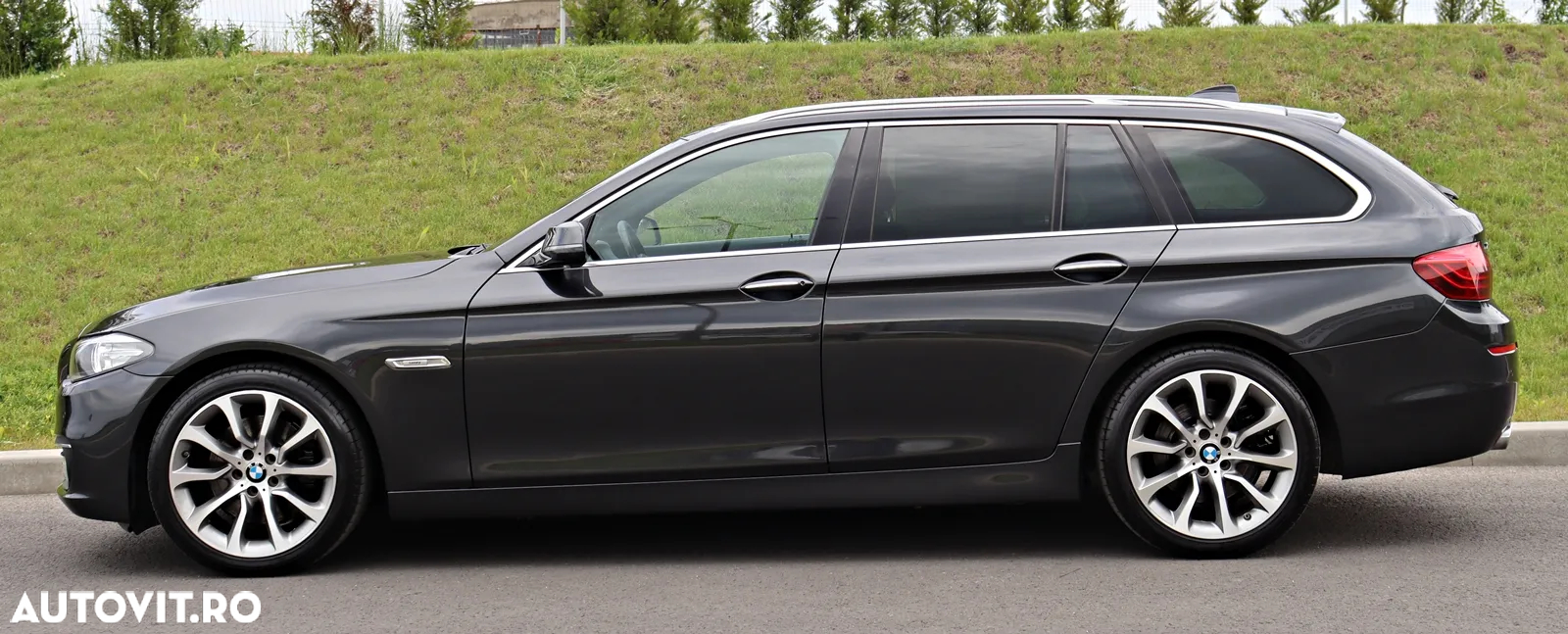BMW Seria 5 525d Touring Aut. Luxury Line - 6