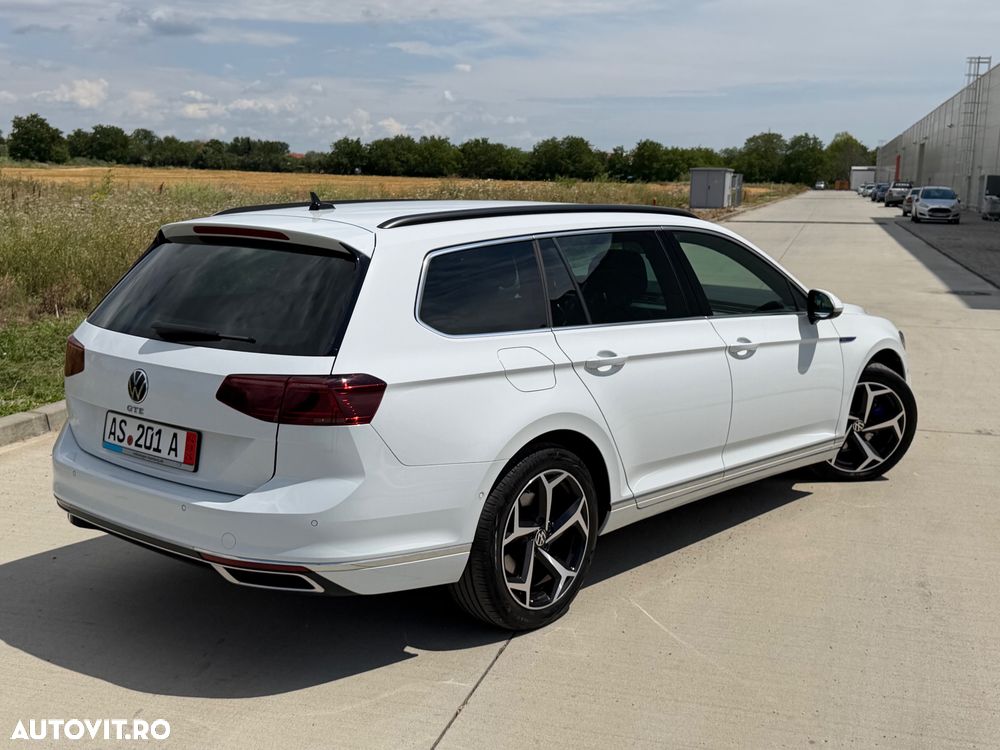 Volkswagen Passat - 2