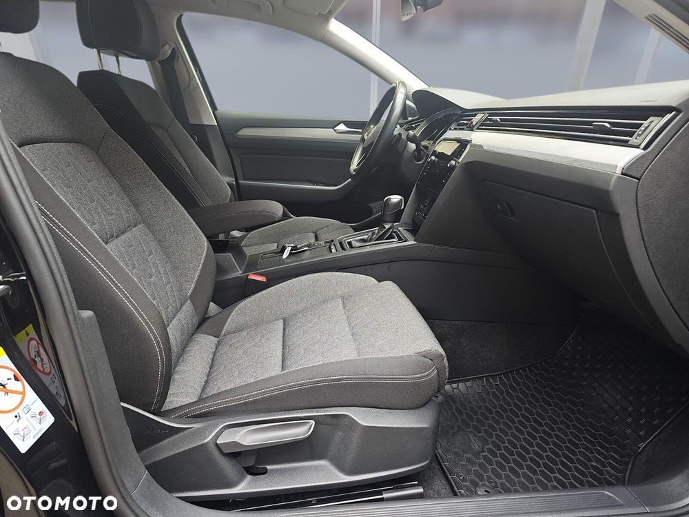 Volkswagen Passat Variant 1.5 TSI EVO Business DSG - 11