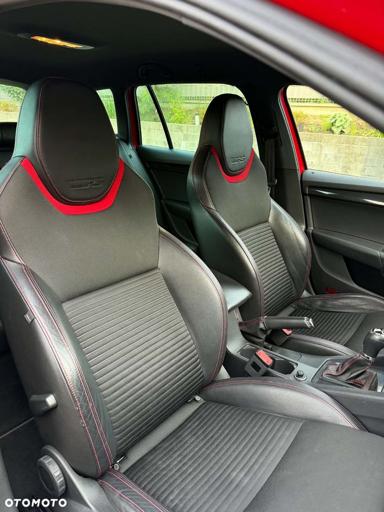 Skoda Octavia 2.0 TDI RS DSG - 10