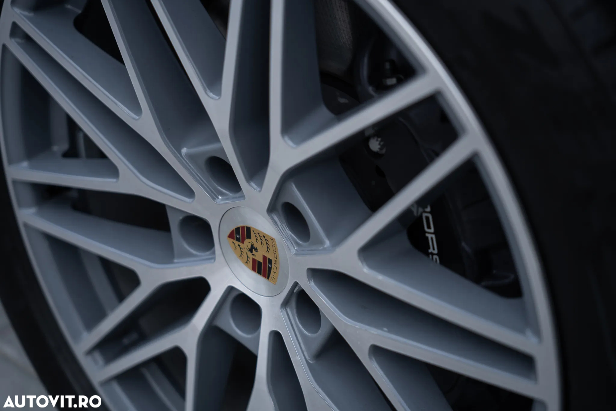 Porsche Cayenne Coupe - 11