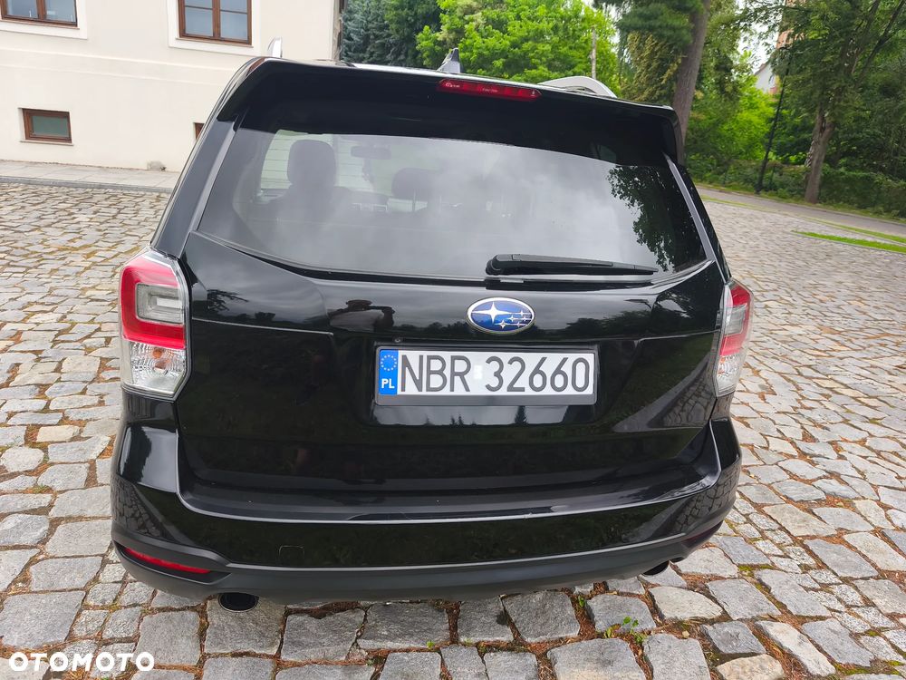 Subaru Forester 2.0 XT Platinum Lineartronic - 9