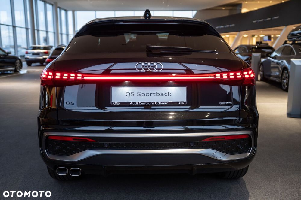 Audi Q5 Sportback - 4