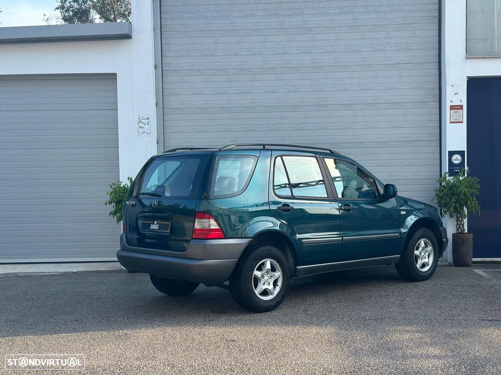 Mercedes-Benz ML 320 Standard - 23