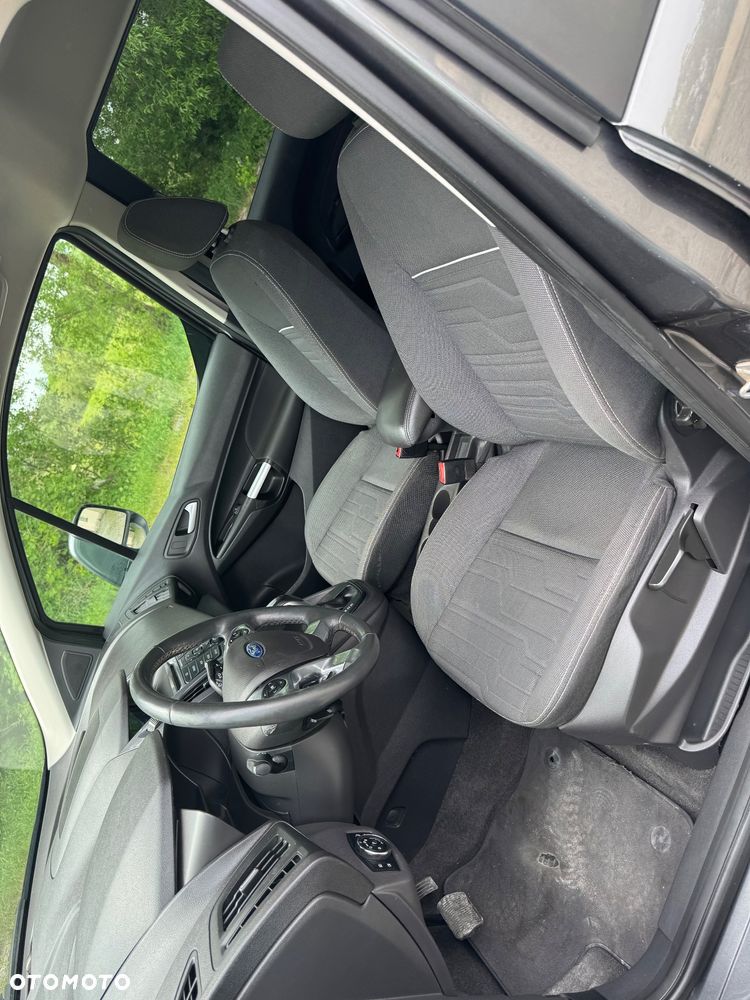 Ford Tourneo Connect Grand - 14