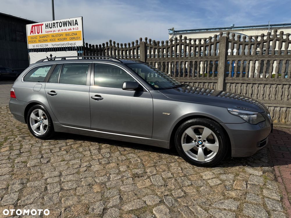 BMW Seria 5 525d - 8