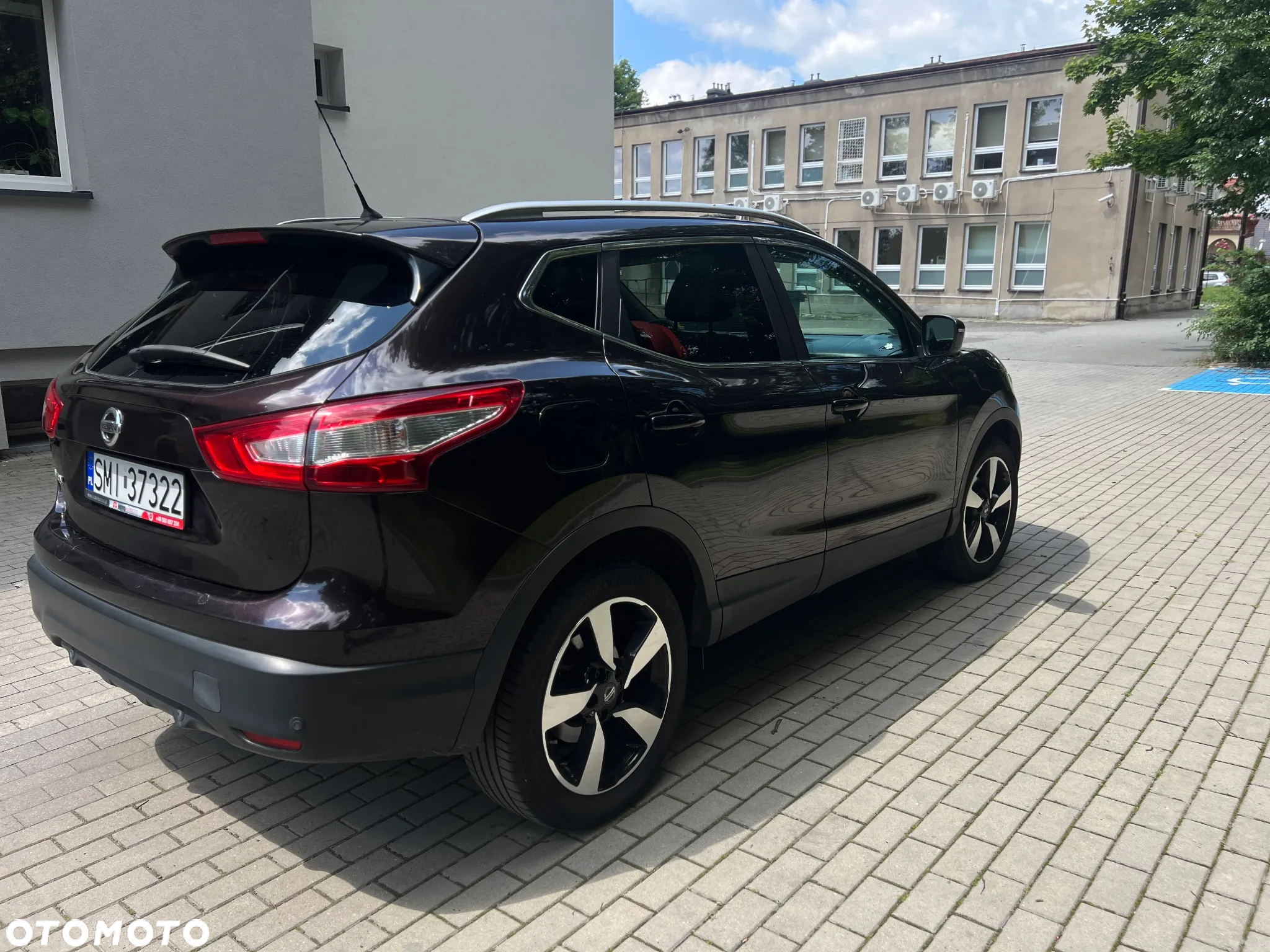 Nissan Qashqai 1.6 DIG-T N-Connecta - 4