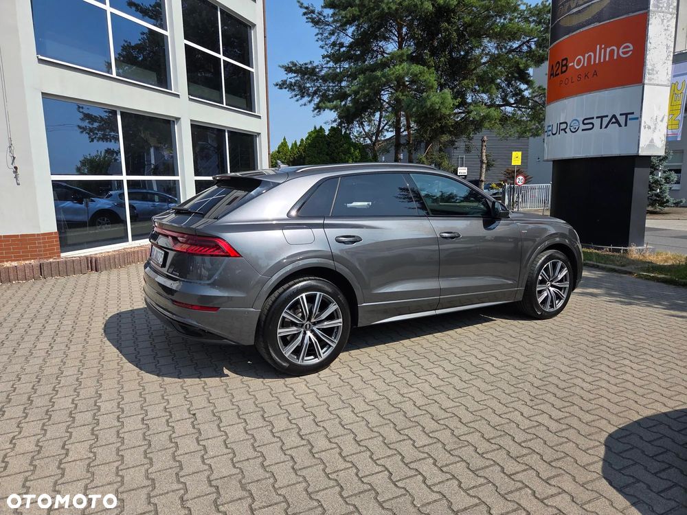 Audi Q8 - 7