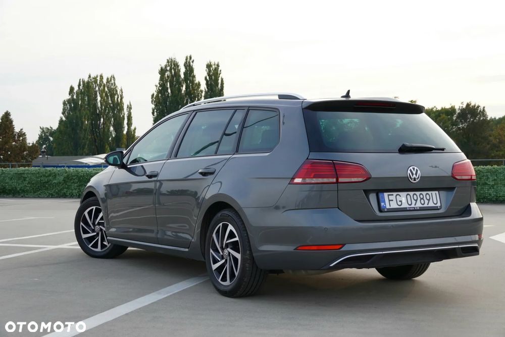 Volkswagen Golf - 31