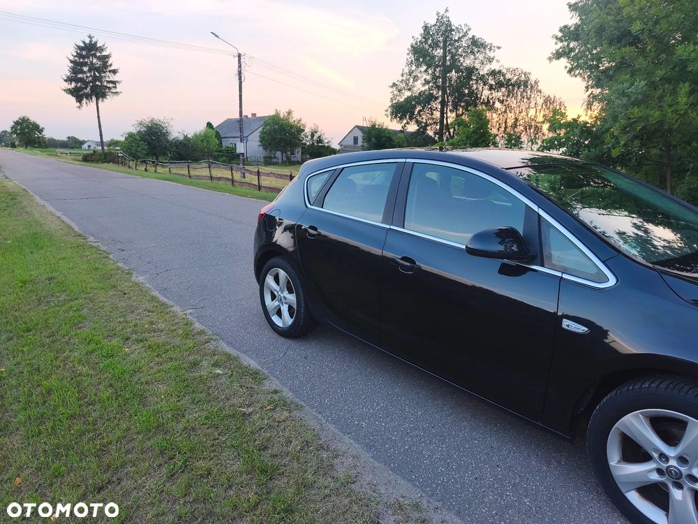 Opel Astra 1.4 T Cosmo - 2