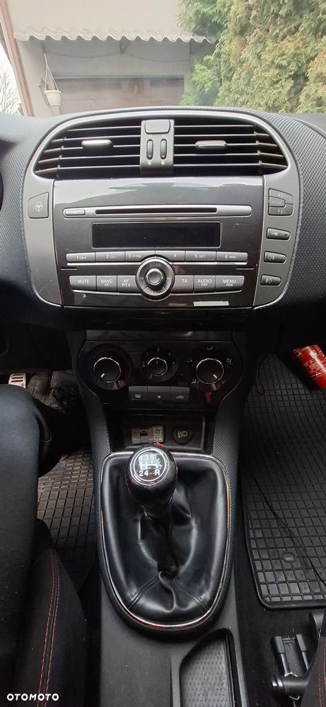 Fiat Bravo 1.9 Multijet Estiva Blue&Me - 11