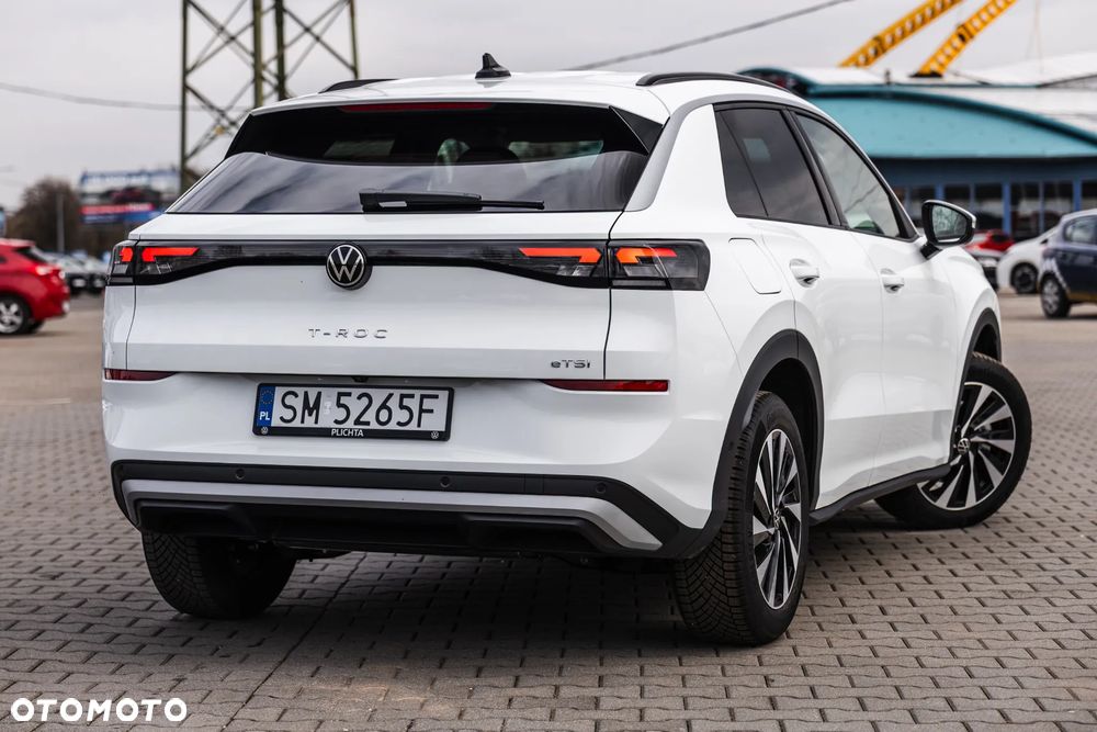 Volkswagen T-Roc 1.5 eTSI Life DSG - 14
