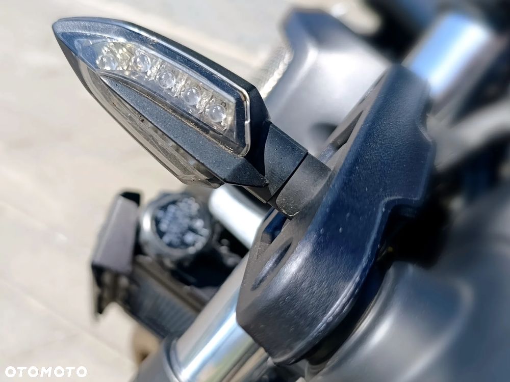 Yamaha XSR - 10