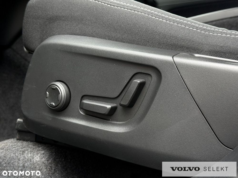 Volvo XC 40 - 21