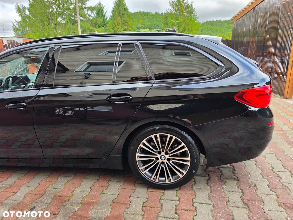 BMW Seria 5 520d M Sport Edition - 14