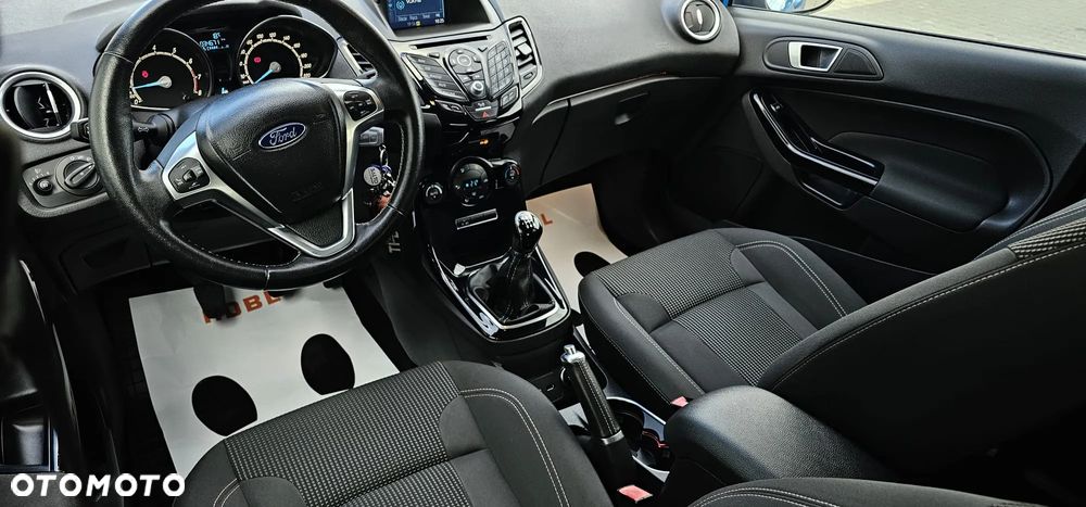 Ford Fiesta 1.0 EcoBoost Platinium X - 14
