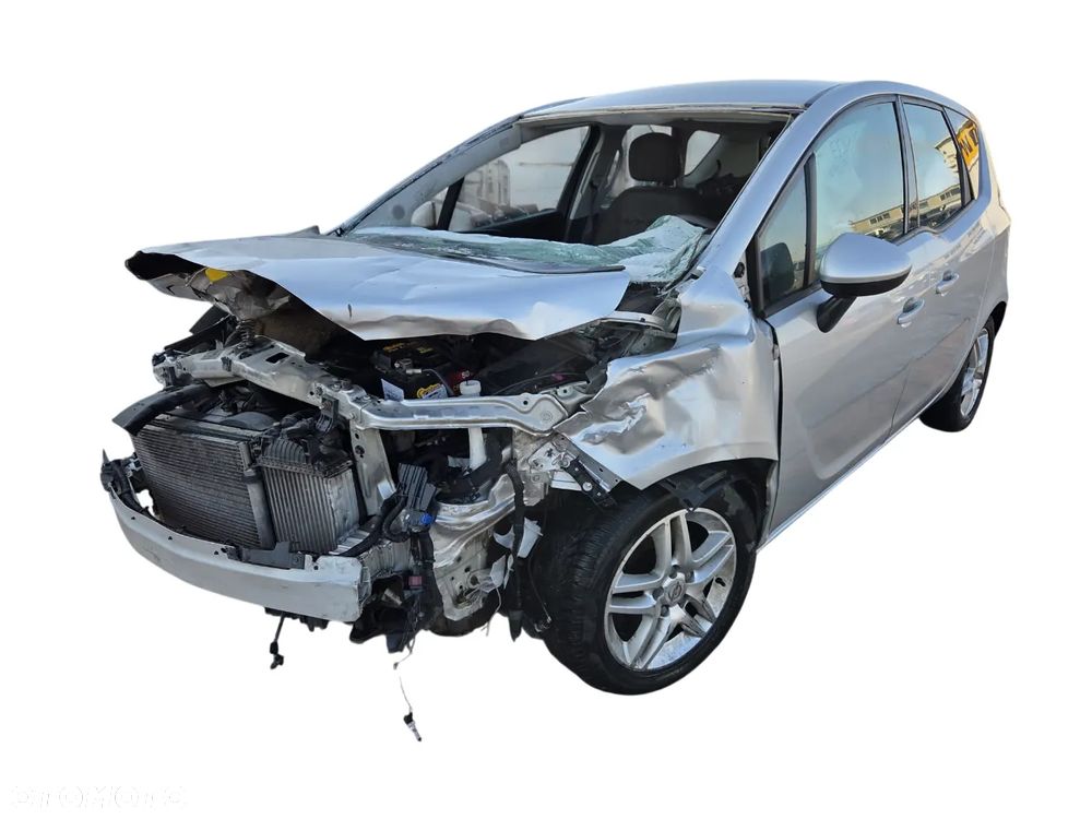 Opel Meriva B 2010 Silnik 1.4 (A14NET) (140 KM / 103 kW) Z157 Na części silnik, klapa, drzwi, lampa - 2
