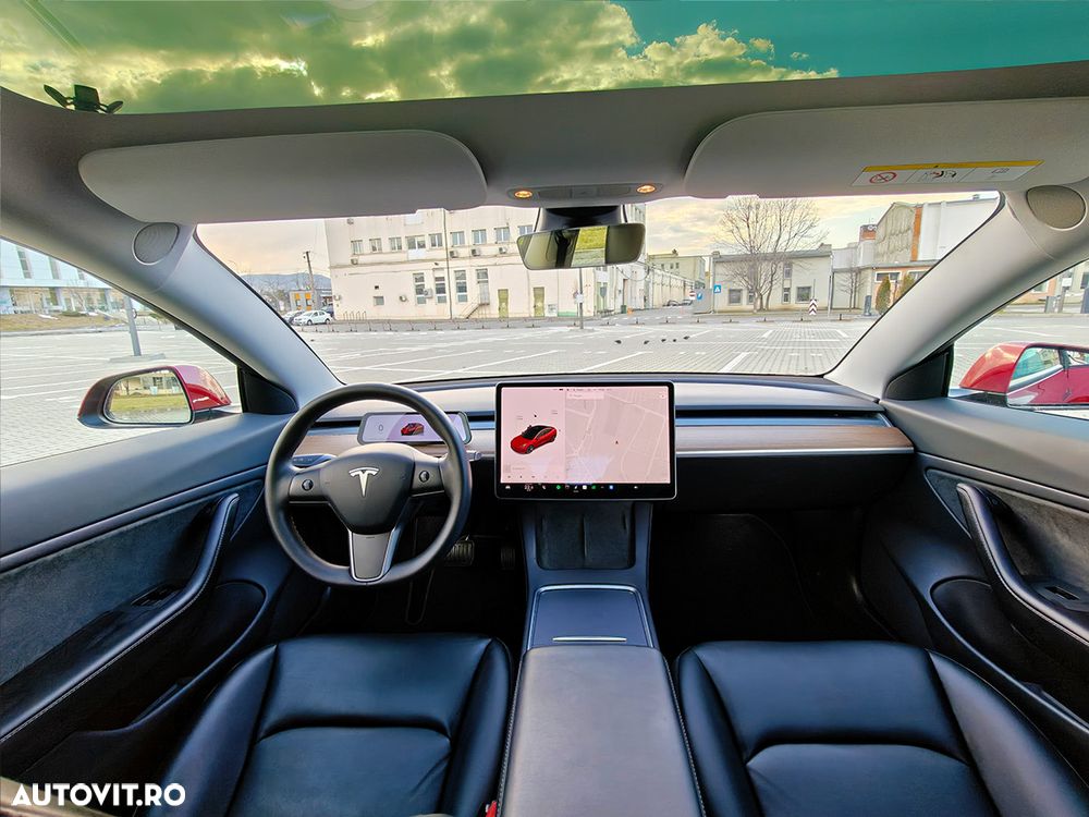Tesla Model 3 - 15