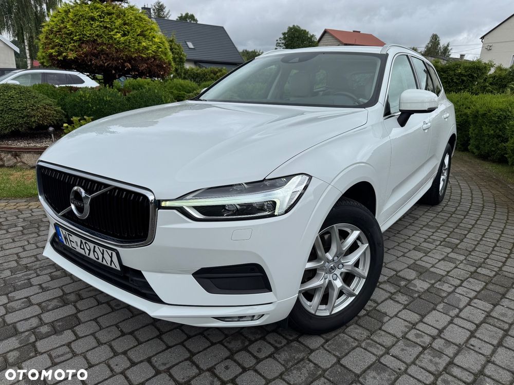 Volvo XC 60 T4 Momentum Pro - 1