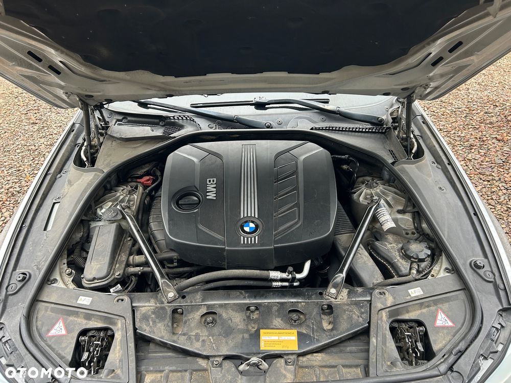 BMW Seria 5 520d - 15