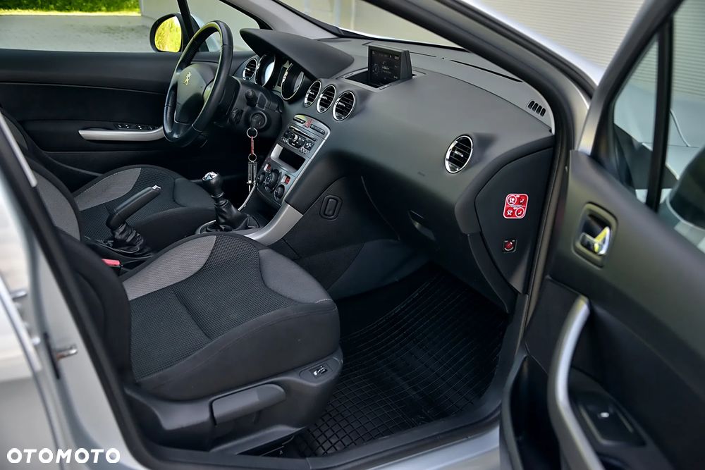 Peugeot 308 HDi FAP 110 Premium - 32