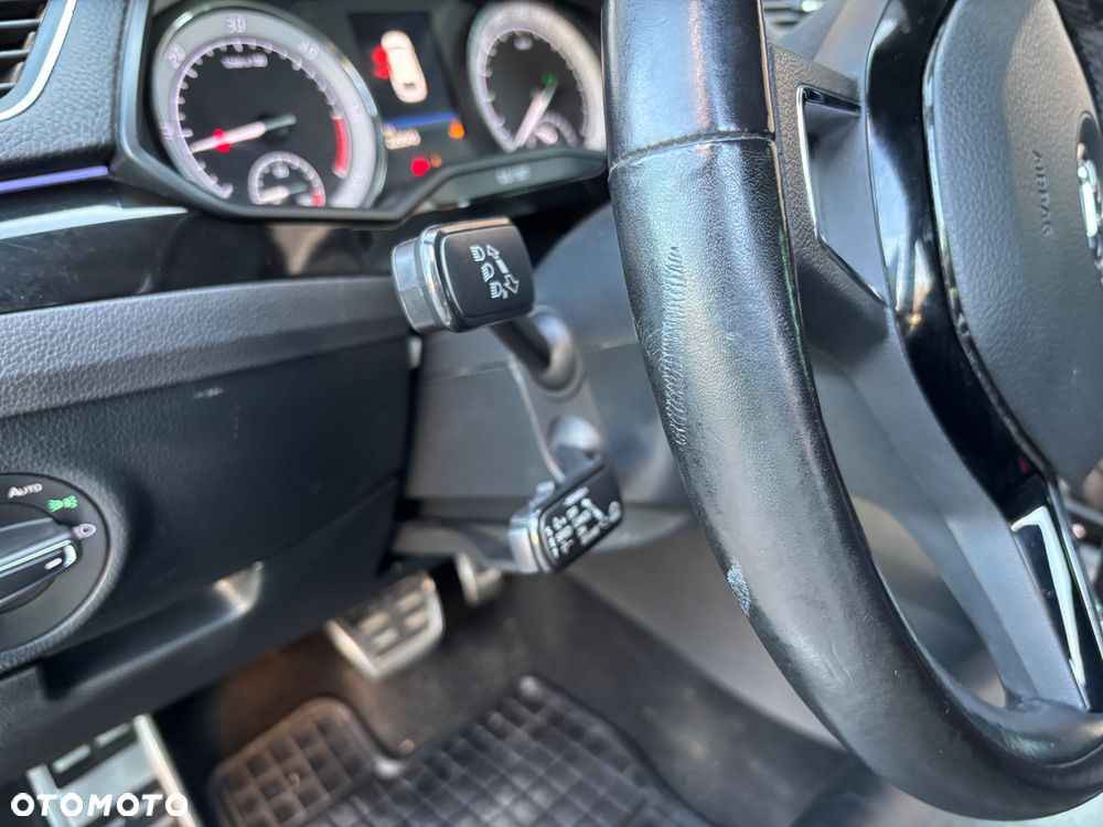 Skoda Superb 2.0 TDI SCR L&K DSG - 23