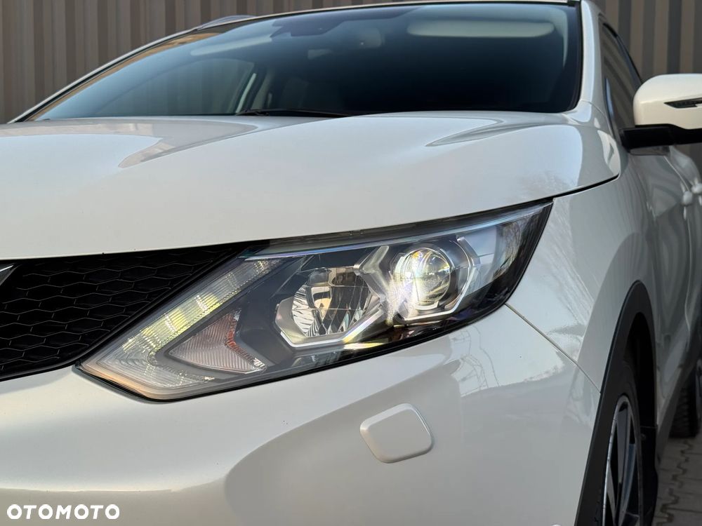 Nissan Qashqai 1.6 Tekna CVT - 11